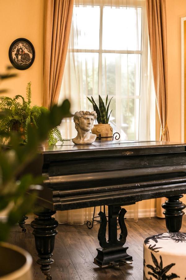 Ziemupes Muiza & Spa Bagian luar foto